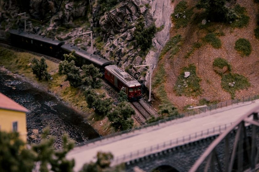 Signals That Mean Something on a Home Layout